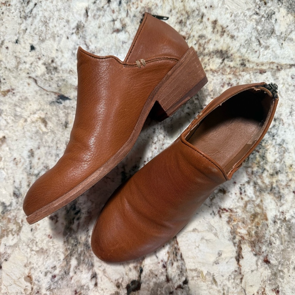 Frye Carson Shootie Leather Bootie Shoe Cognac Size 7